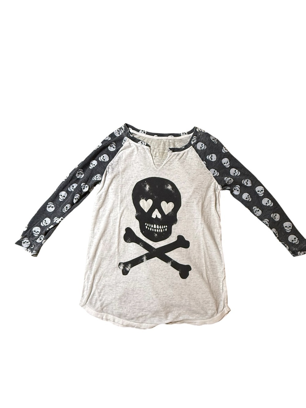 Grayson Threads Junior Women's Top Size L White Gray Skulls 3/4 Sleeve Shirt